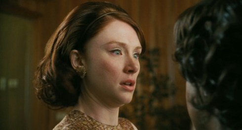 bryce-dallas-howard-as-hilly-holbrook-in