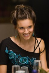 Maggie-Grace-as-Allegra