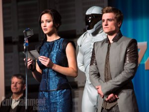 Catching-Fire-Katniss-and-Peeta